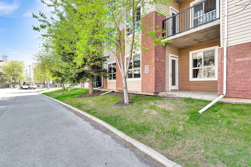 73 Erin Woods Court SE Calgary AB T2B 3V2