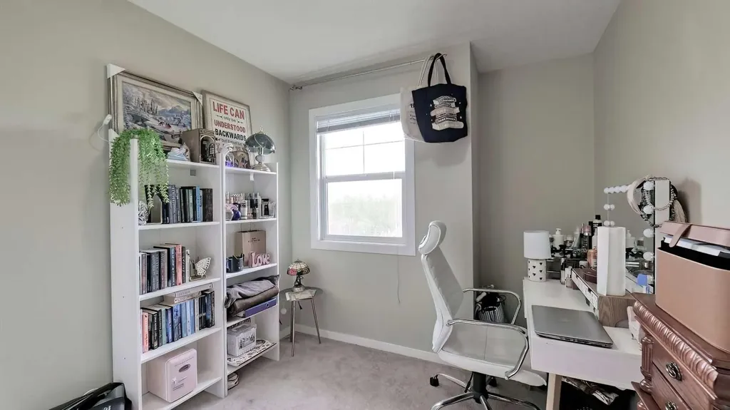54 New Brighton Point SE Calgary AB T2Z 1B6