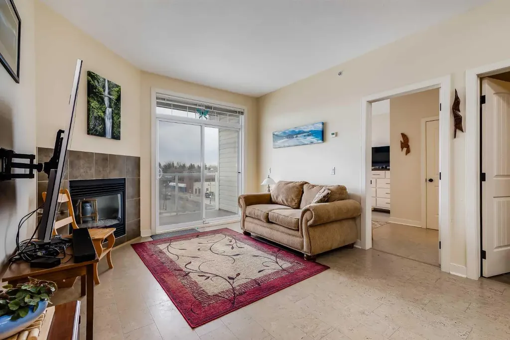 132 1 Avenue NW Airdrie AB T4B 3H4