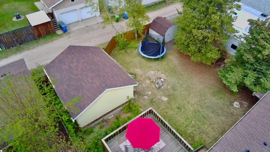 8 Nielsen Close Red Deer AB T4P2A1