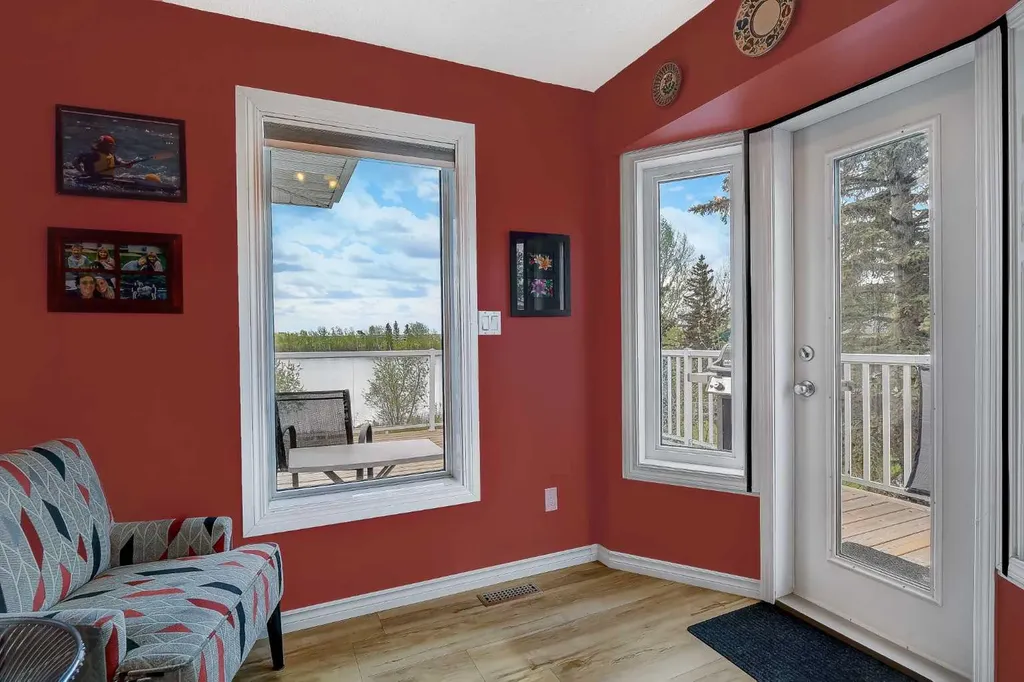 8917 102 Avenue Grande Prairie AB T8X 1E9