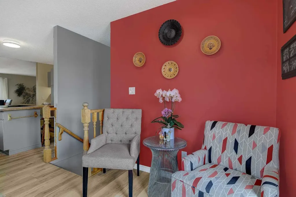 8917 102 Avenue Grande Prairie AB T8X 1E9