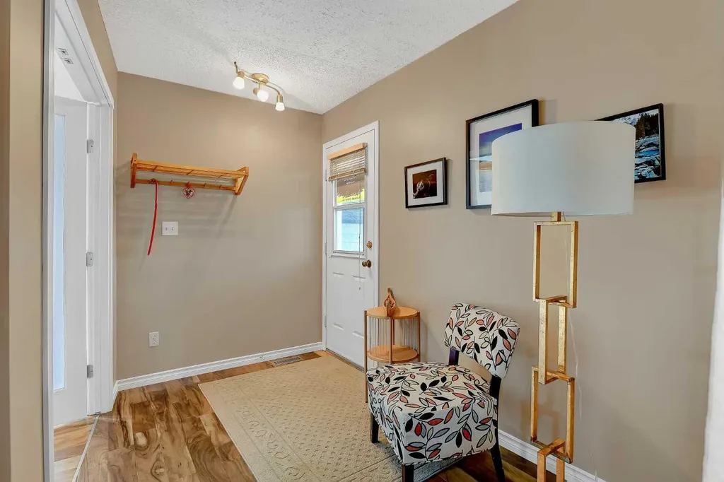 8917 102 Avenue Grande Prairie AB T8X 1E9