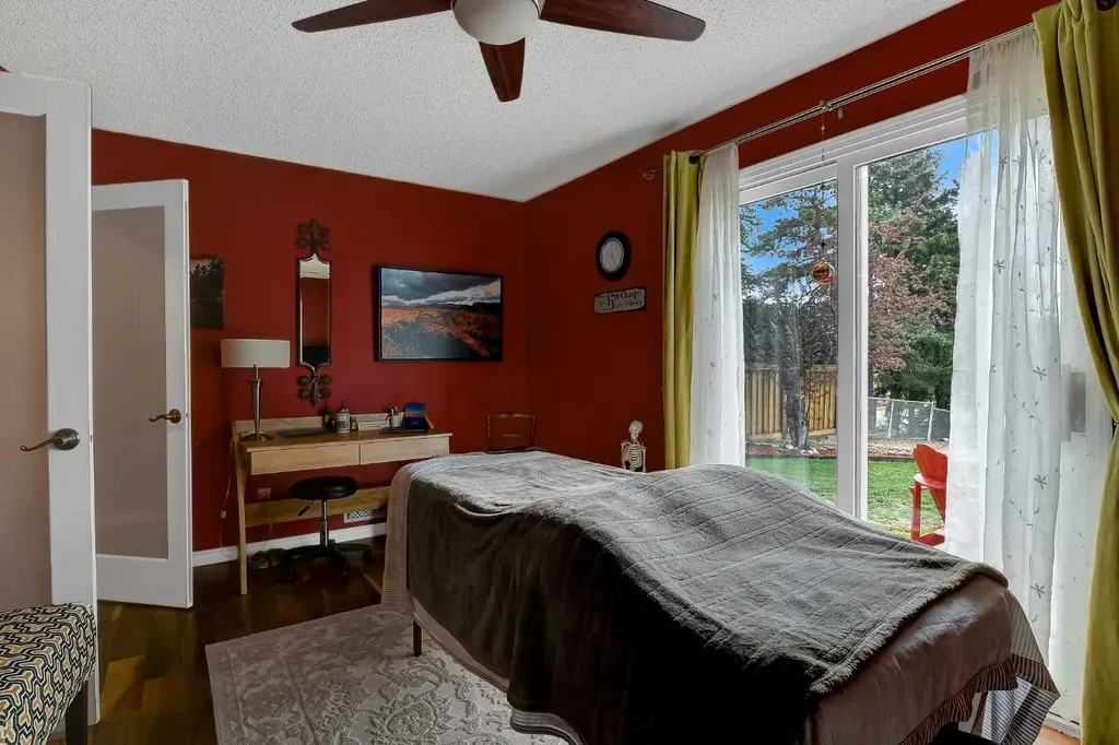 8917 102 Avenue Grande Prairie AB T8X 1E9