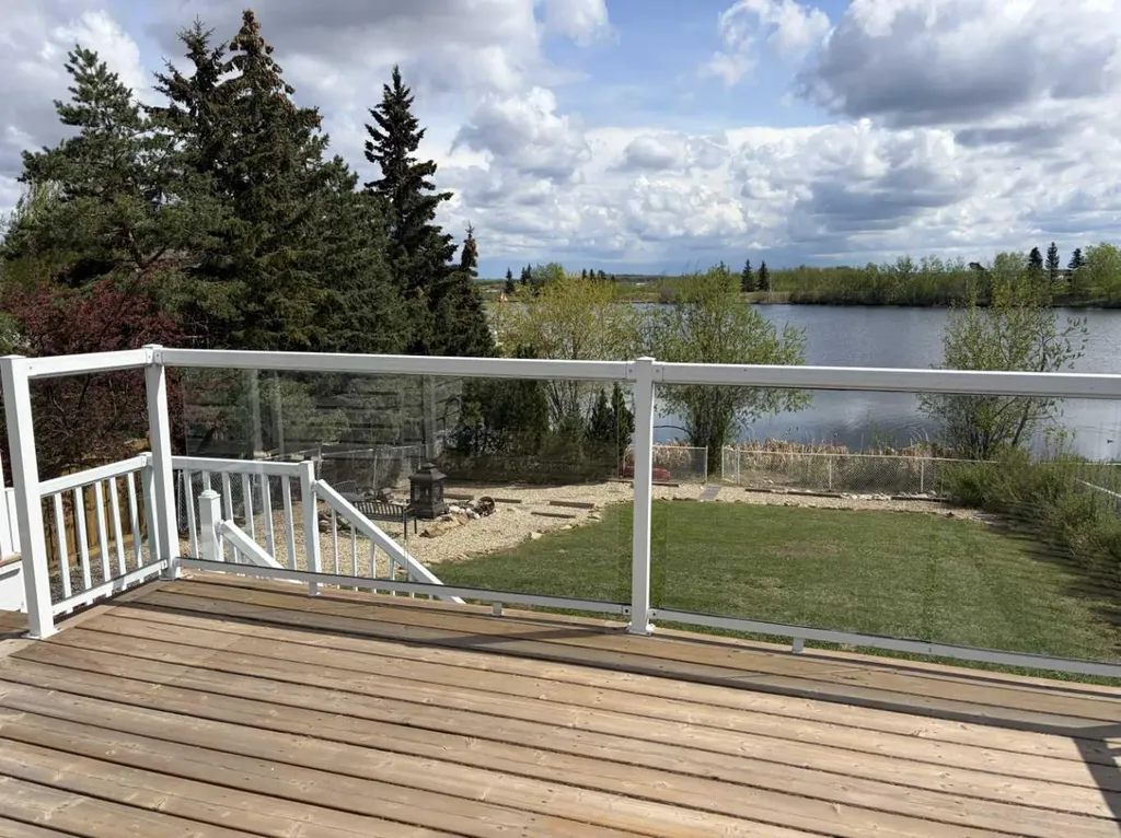 8917 102 Avenue Grande Prairie AB T8X 1E9