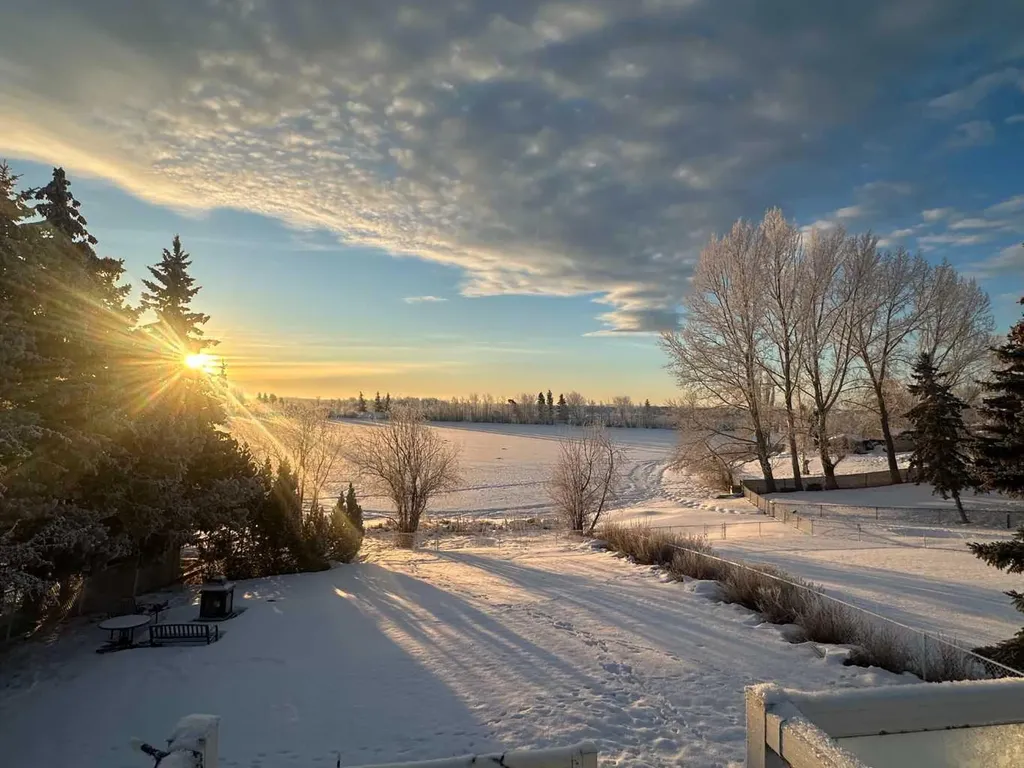 8917 102 Avenue Grande Prairie AB T8X 1E9