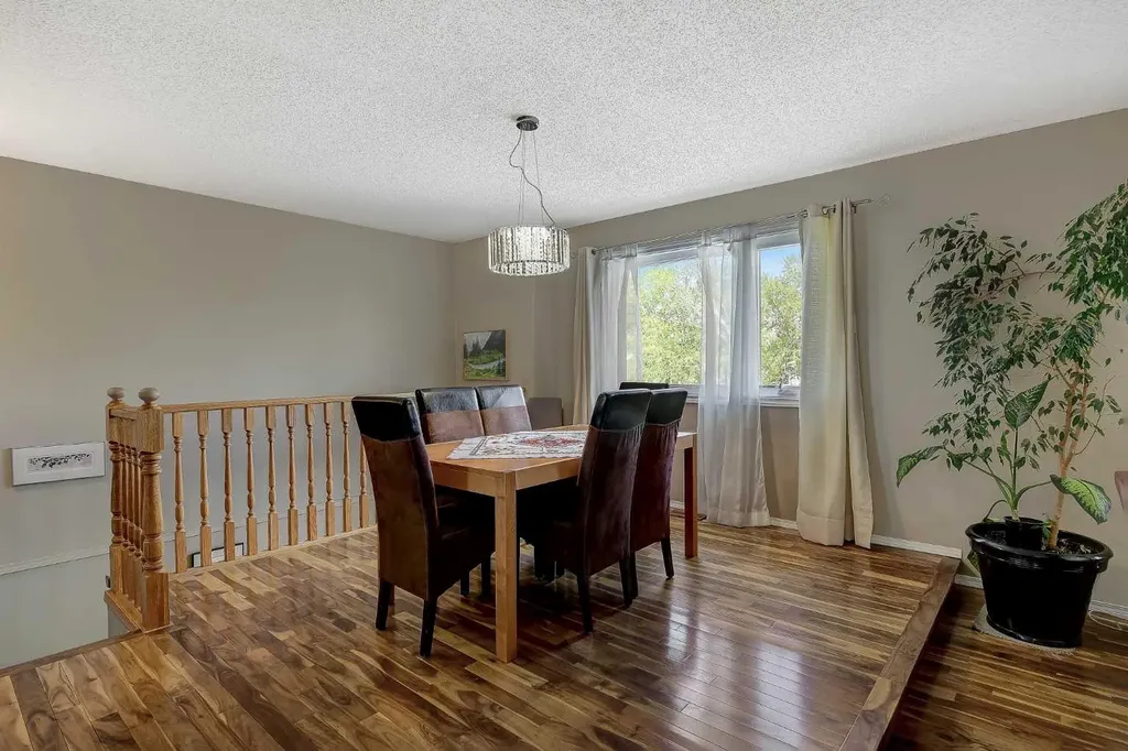 8917 102 Avenue Grande Prairie AB T8X 1E9