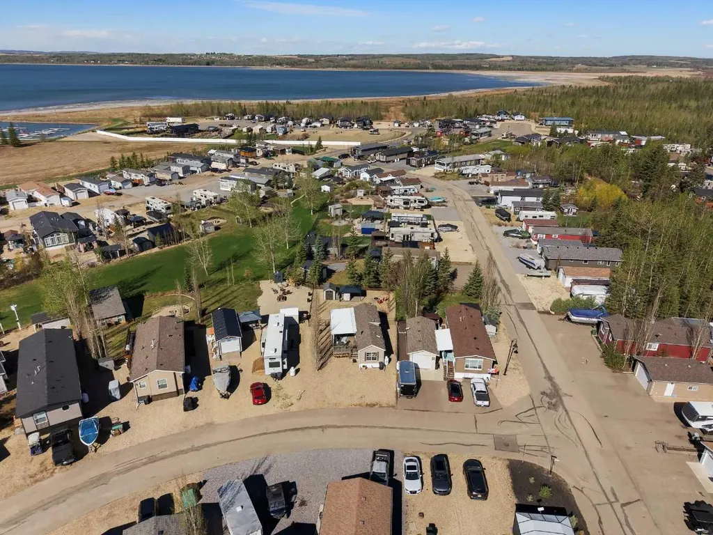 10046 Twp Road 422 Rural Ponoka County AB T4J 1V9