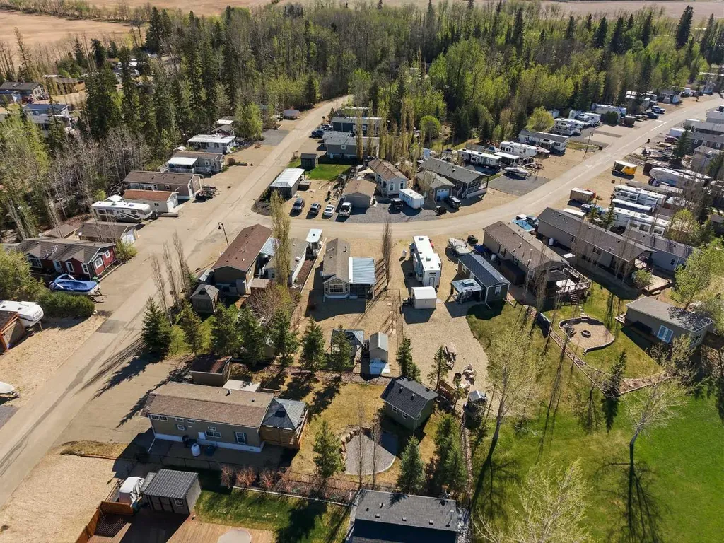 10046 Twp Road 422 Rural Ponoka County AB T4J 1V9