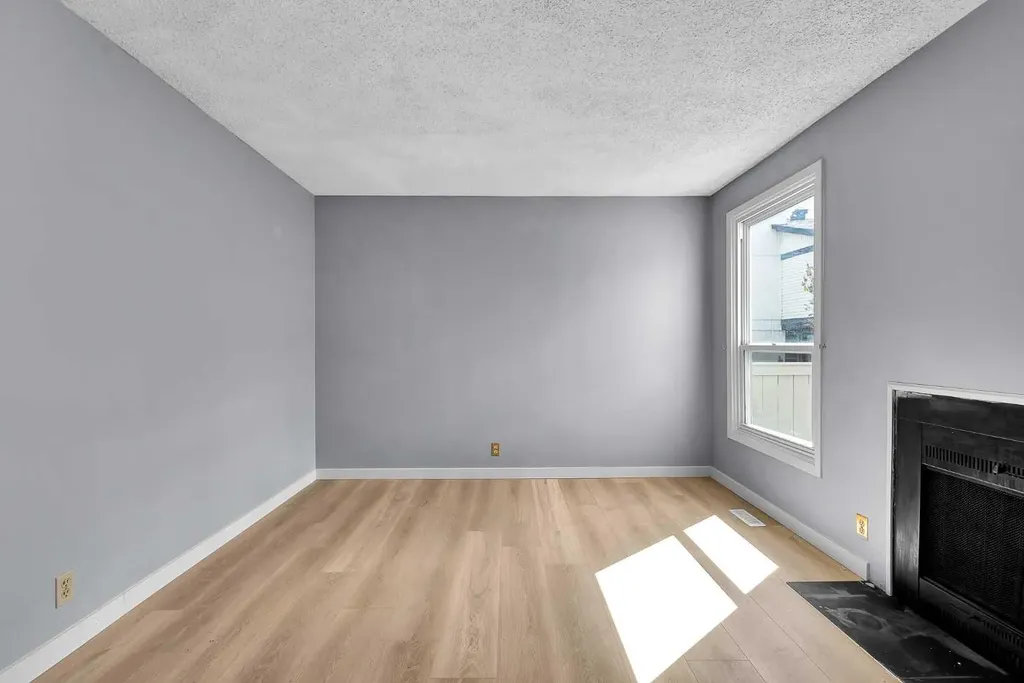 3200 60 Street NE Calgary AB T1Y 4K8