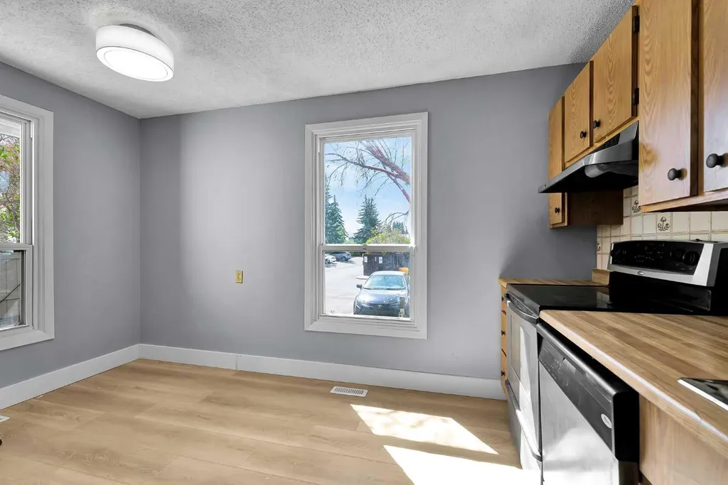 3200 60 Street NE Calgary AB T1Y 4K8