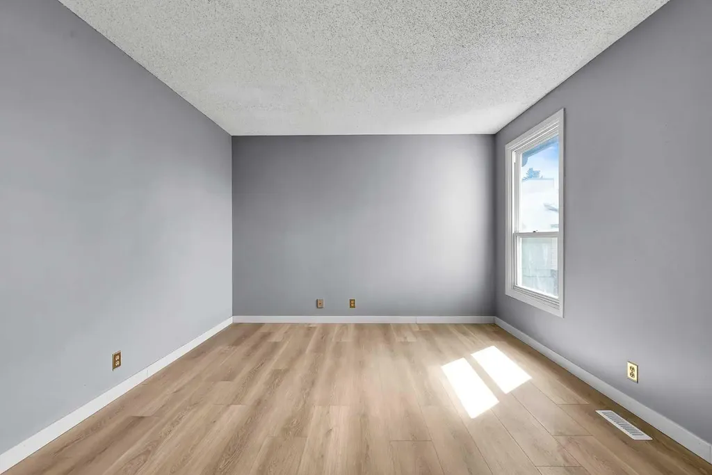 3200 60 Street NE Calgary AB T1Y 4K8