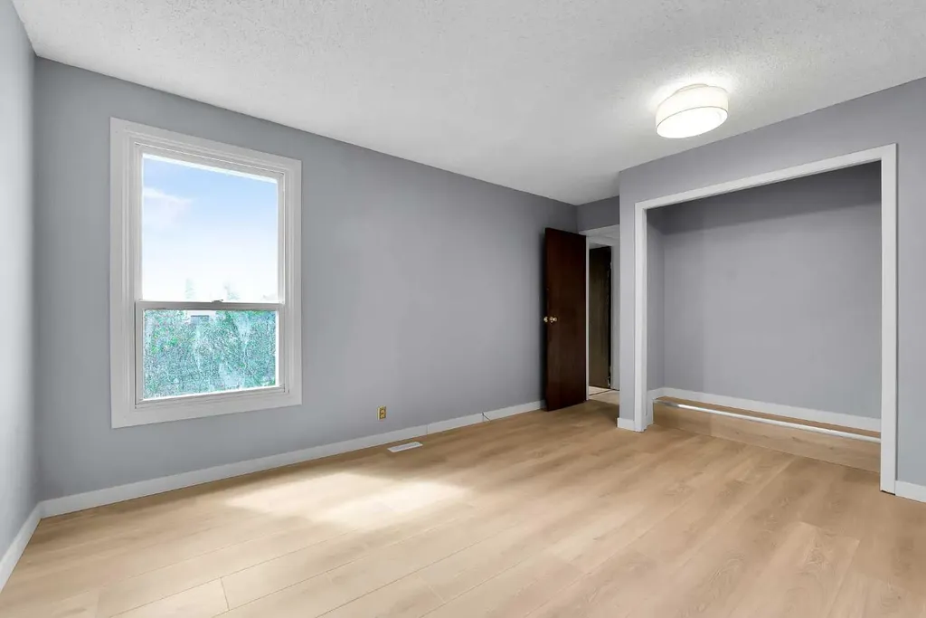 3200 60 Street NE Calgary AB T1Y 4K8
