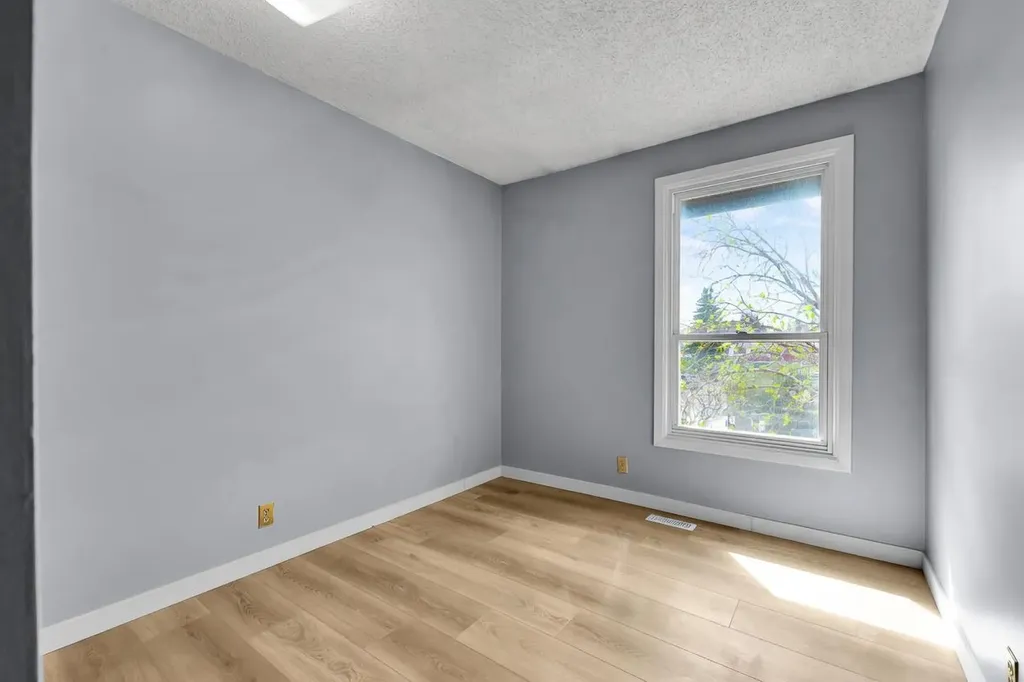 3200 60 Street NE Calgary AB T1Y 4K8
