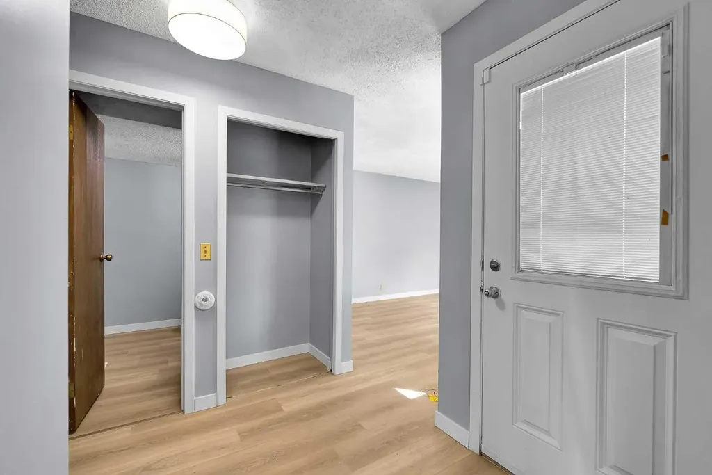 3200 60 Street NE Calgary AB T1Y 4K8