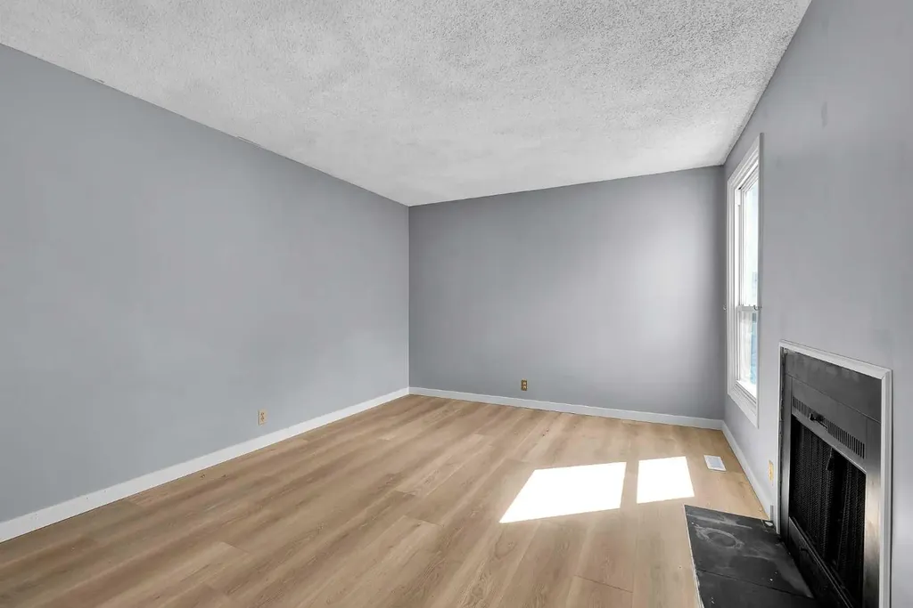 3200 60 Street NE Calgary AB T1Y 4K8