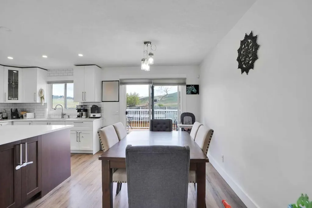 5702 Brenner Crescent NW Calgary AB T2L 1z4