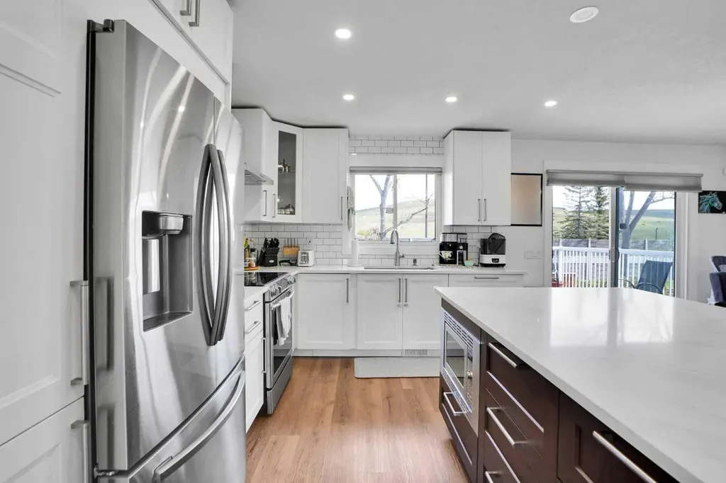5702 Brenner Crescent NW Calgary AB T2L 1z4