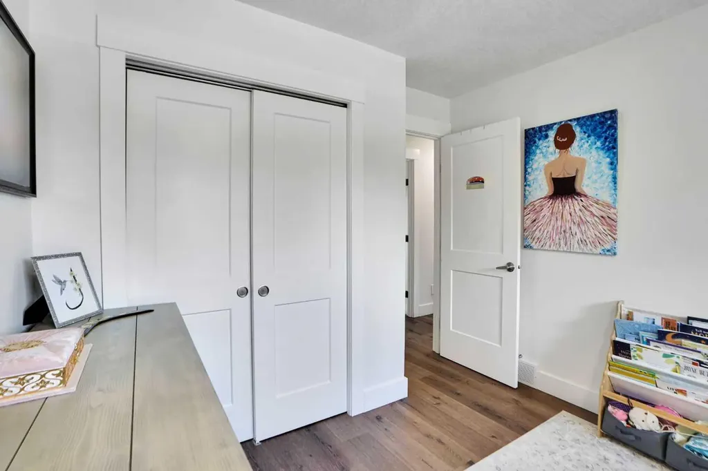 5702 Brenner Crescent NW Calgary AB T2L 1z4