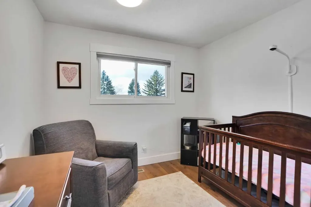 5702 Brenner Crescent NW Calgary AB T2L 1z4