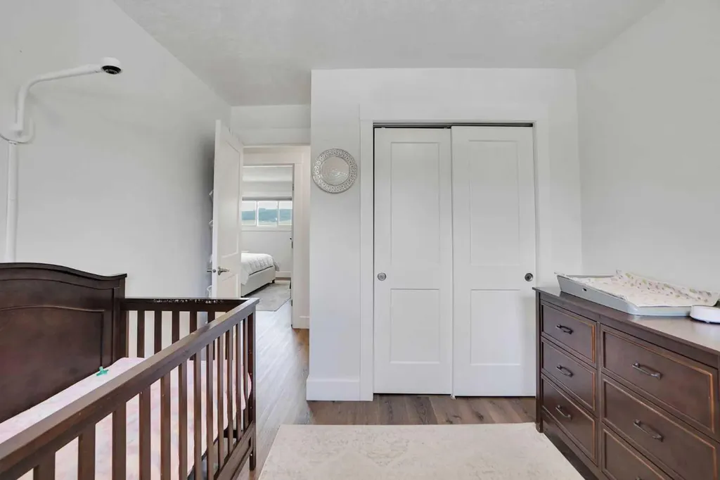 5702 Brenner Crescent NW Calgary AB T2L 1z4