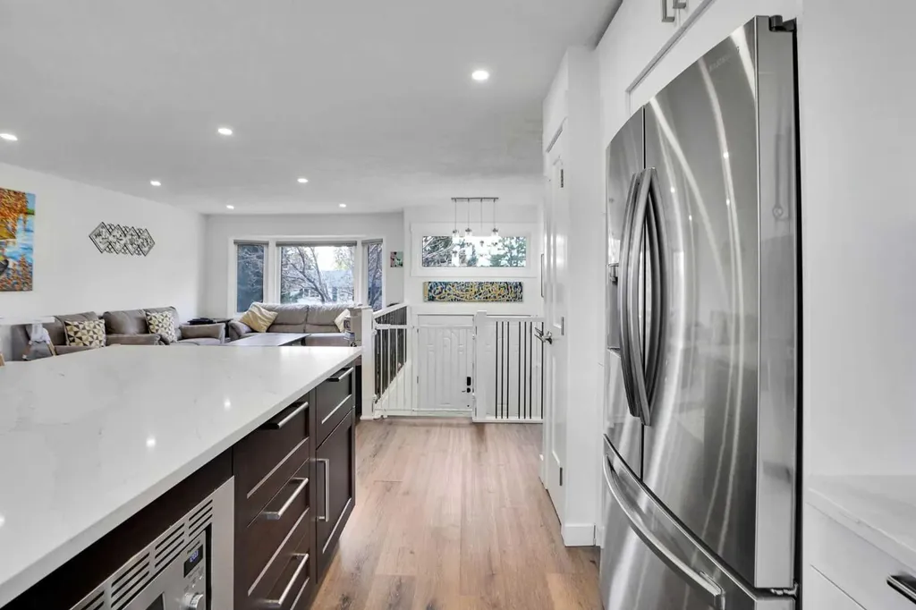 5702 Brenner Crescent NW Calgary AB T2L 1z4
