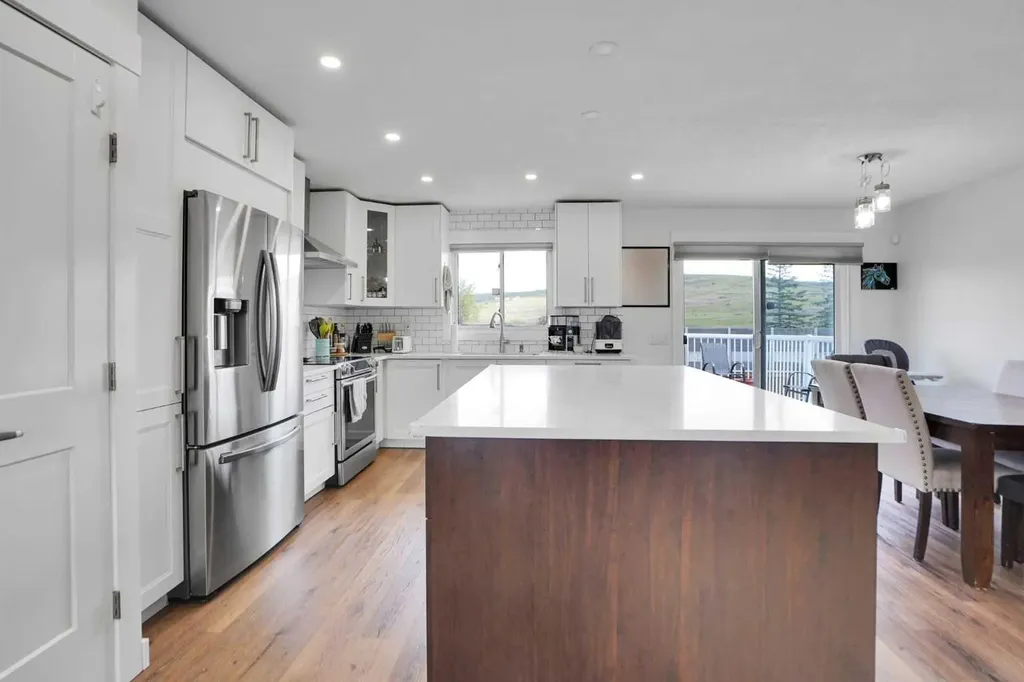 5702 Brenner Crescent NW Calgary AB T2L 1z4