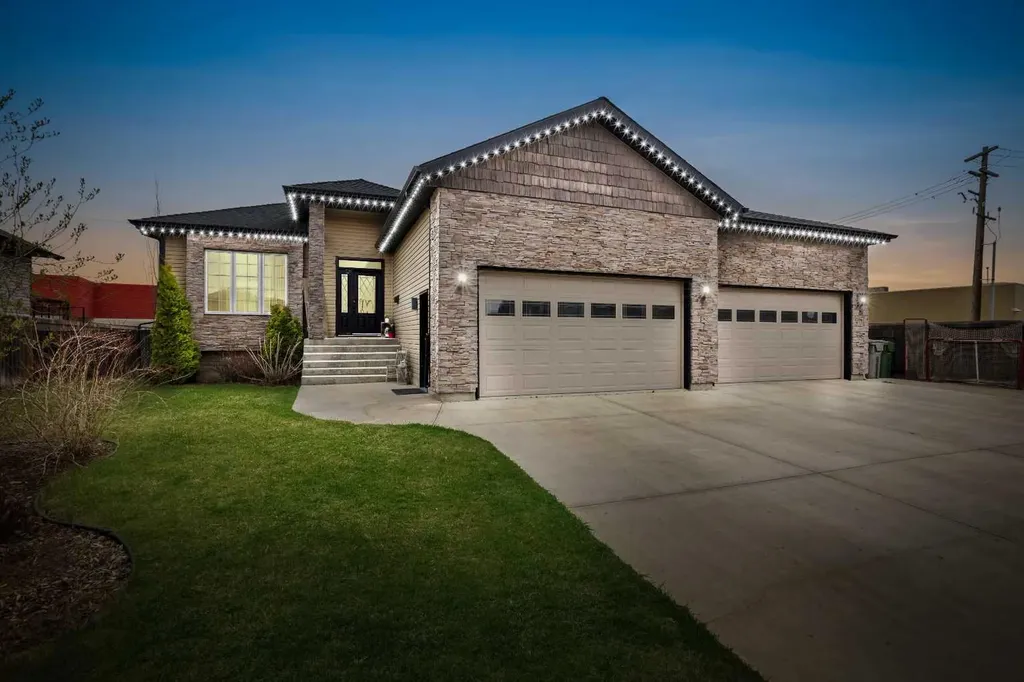 7202 43 Street Lloydminster AB T9V 2H7