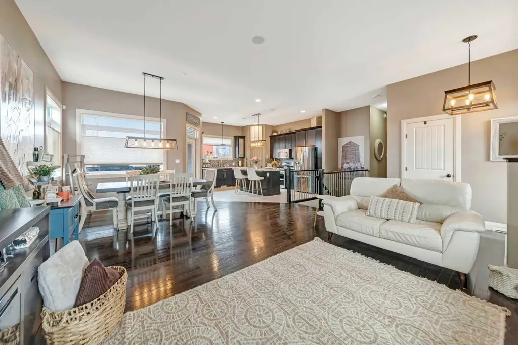 7202 43 Street Lloydminster AB T9V 2H7