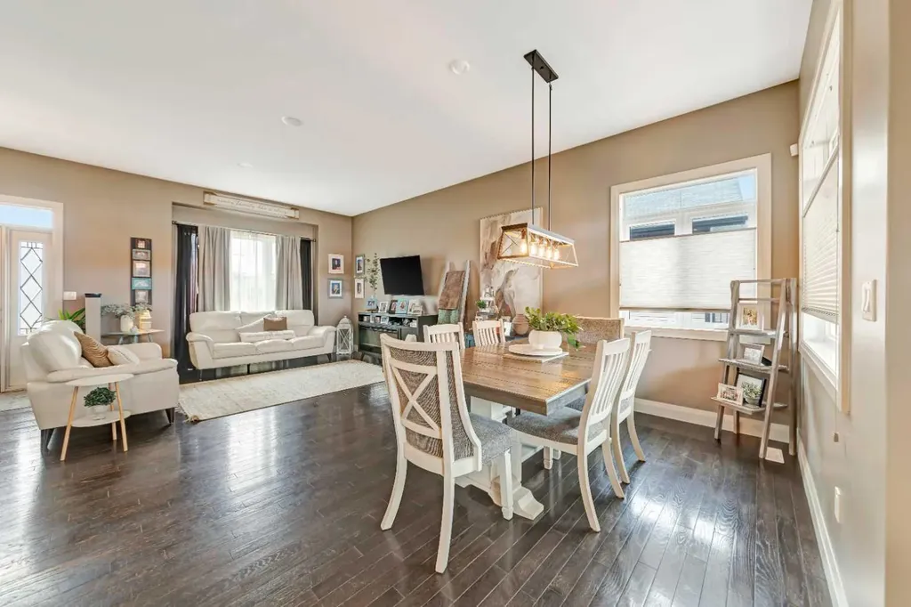 7202 43 Street Lloydminster AB T9V 2H7