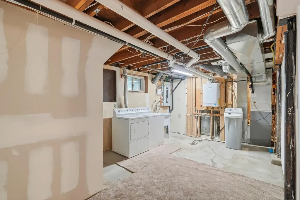 5212 Terry Road NW Calgary AB T2K 3B6