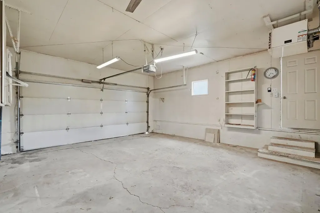 5212 Terry Road NW Calgary AB T2K 3B6