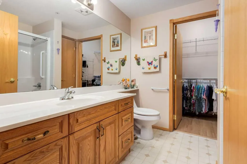 223 Tuscany Springs Boulevard NW Calgary AB T3L 2M2