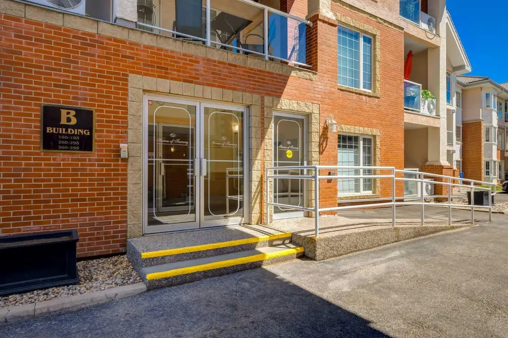 223 Tuscany Springs Boulevard NW Calgary AB T3L 2M2