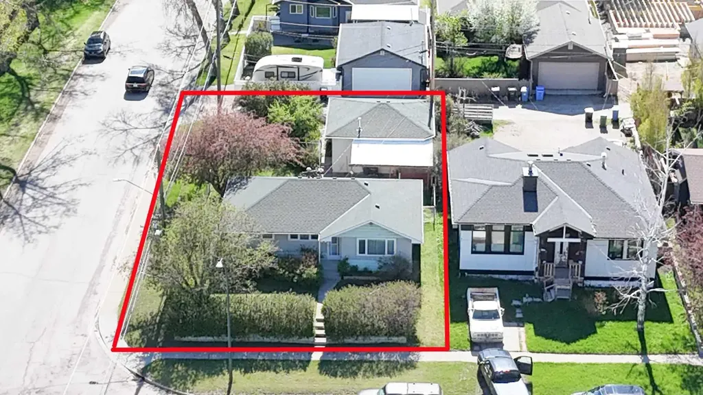 3403 19 Street NW Calgary AB T2L 2A9