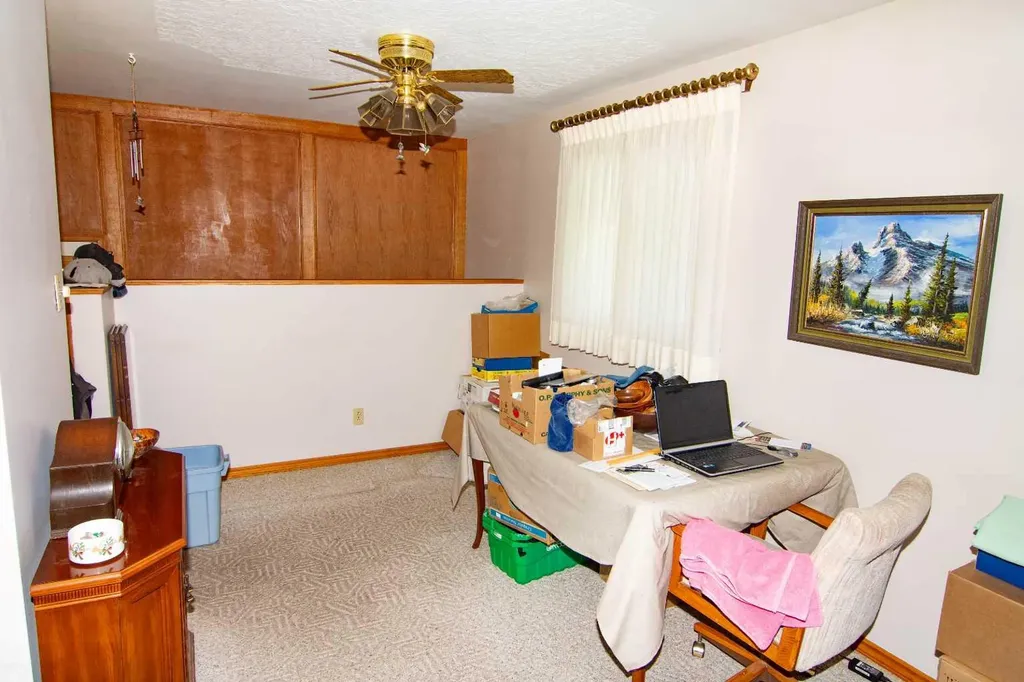 3403 19 Street NW Calgary AB T2L 2A9