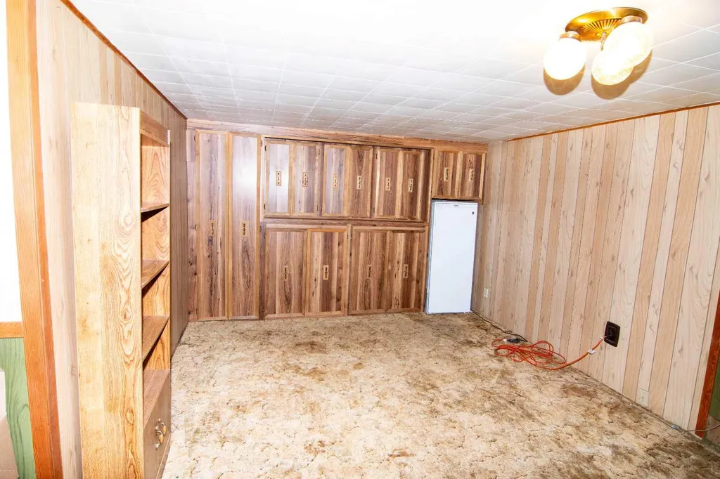 3403 19 Street NW Calgary AB T2L 2A9