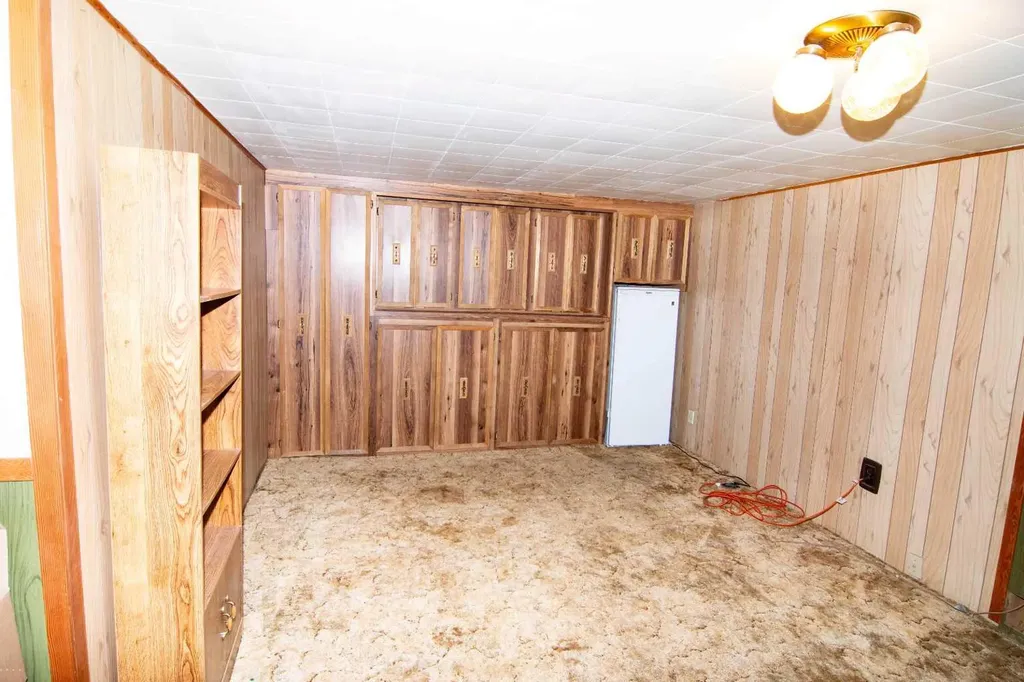 3403 19 Street NW Calgary AB T2L 2A9