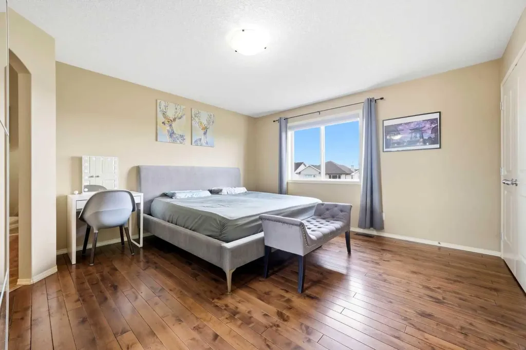 7942 Cougar Ridge Avenue SW Calgary AB T3H 5L3