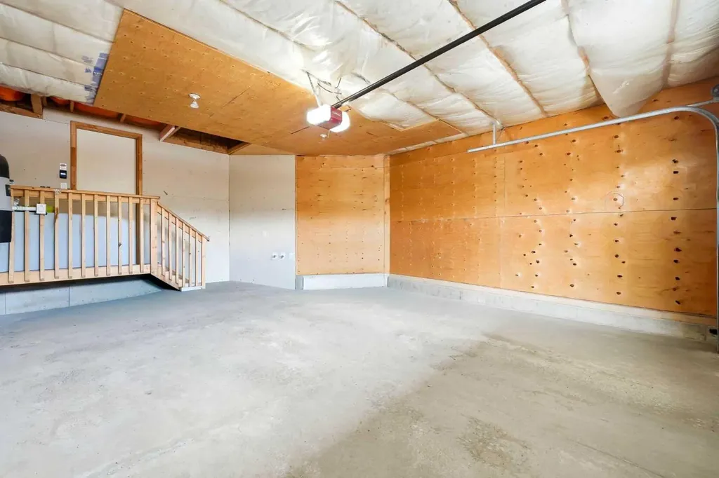 7942 Cougar Ridge Avenue SW Calgary AB T3H 5L3