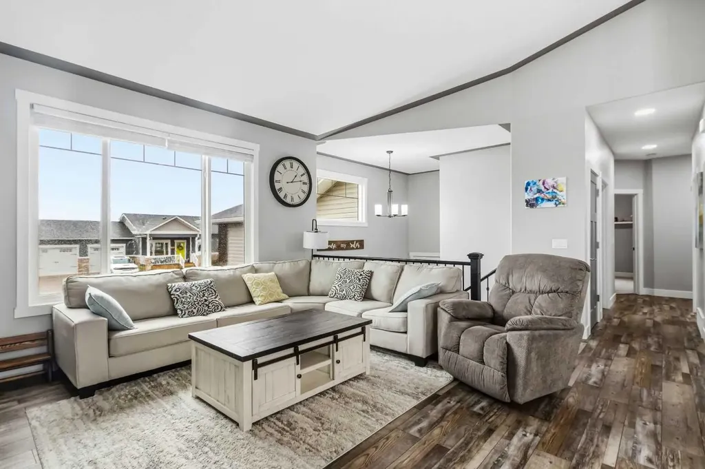 148 Beaverlodge Close Fort Mcmurray AB T9H2V5