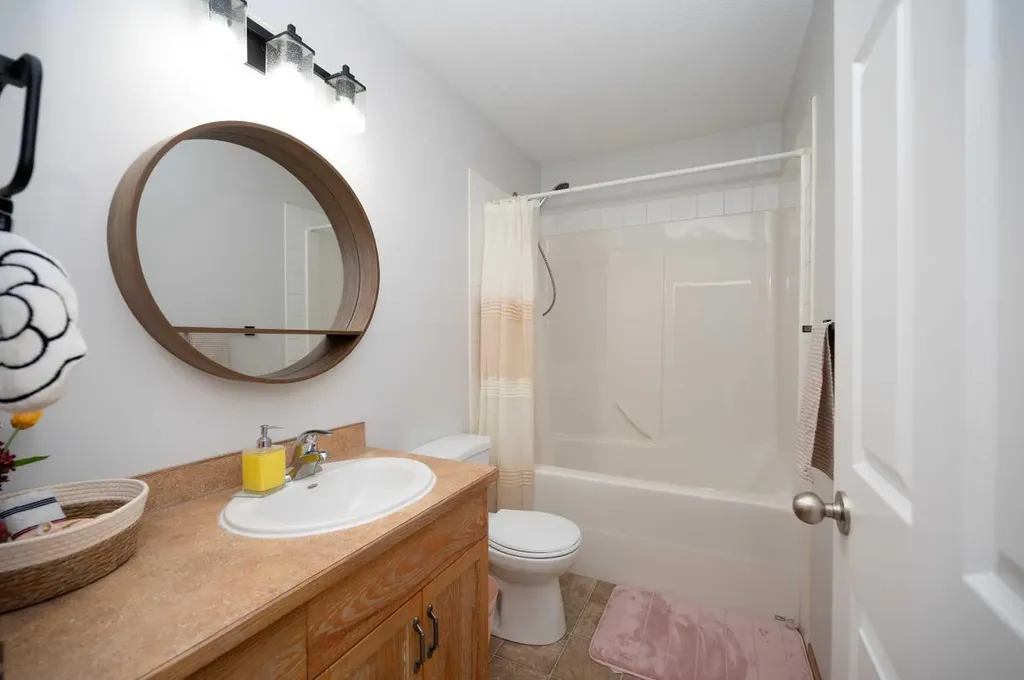 2819 46 Avenue Athabasca AB T9S 1N7