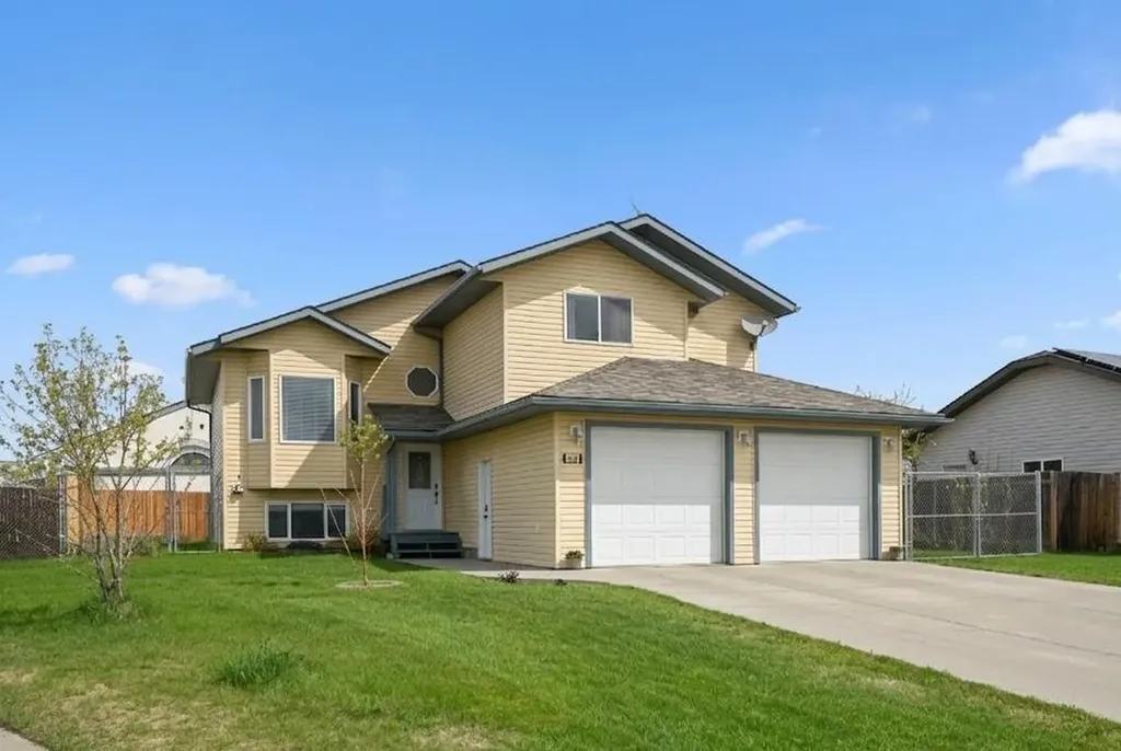 2819 46 Avenue Athabasca AB T9S 1N7