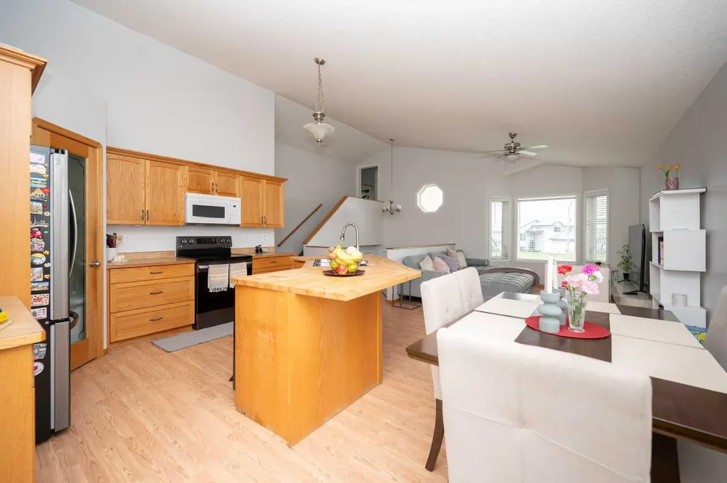 2819 46 Avenue Athabasca AB T9S 1N7