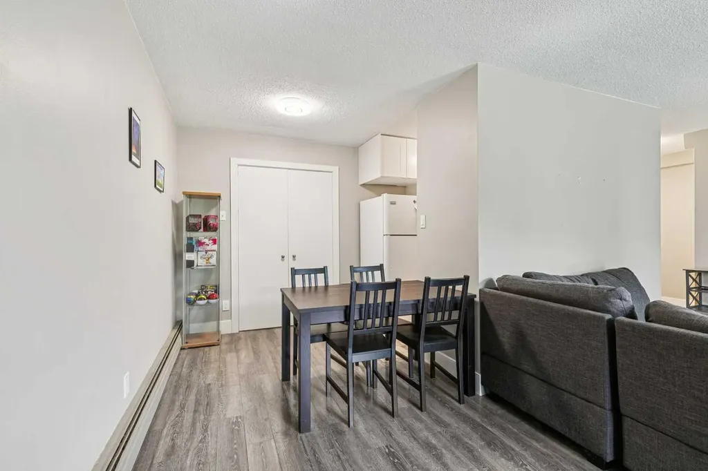 315 Heritage Drive SE Calgary AB T2H 1N2
