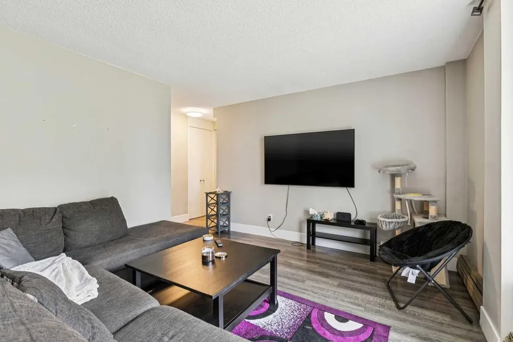 315 Heritage Drive SE Calgary AB T2H 1N2