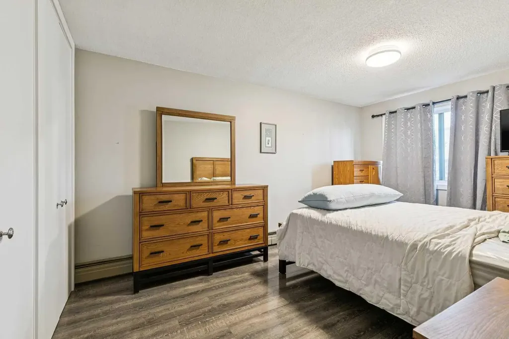 315 Heritage Drive SE Calgary AB T2H 1N2