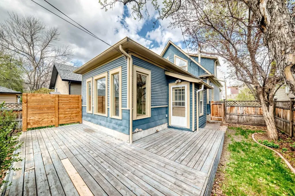 211 10 Avenue NE Calgary AB T2E 0X1