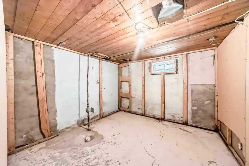 211 10 Avenue NE Calgary AB T2E 0X1