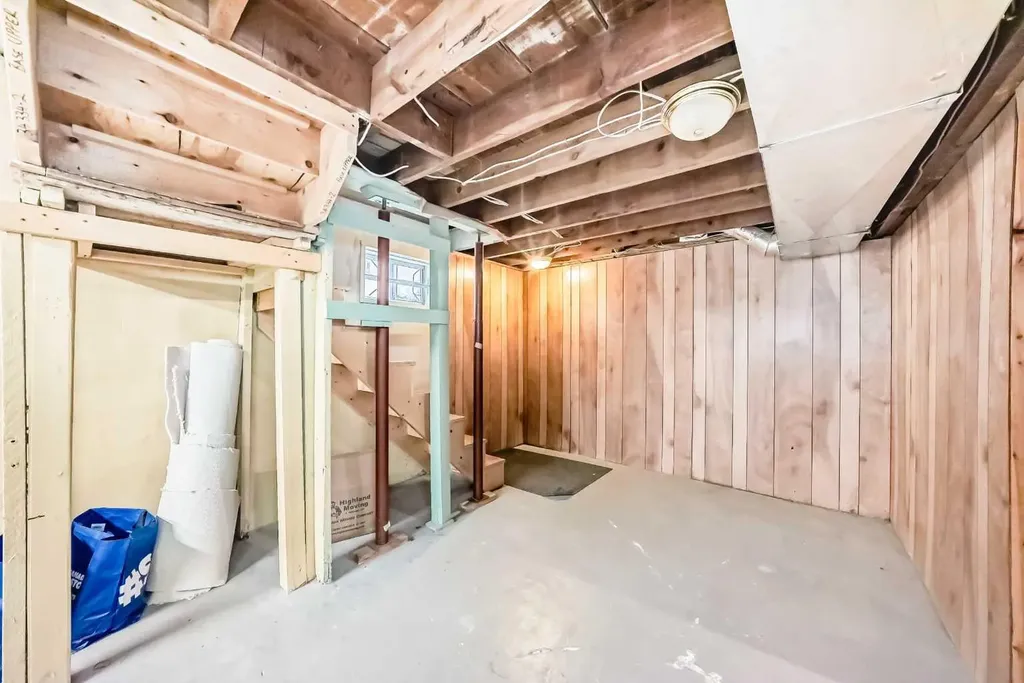 211 10 Avenue NE Calgary AB T2E 0X1